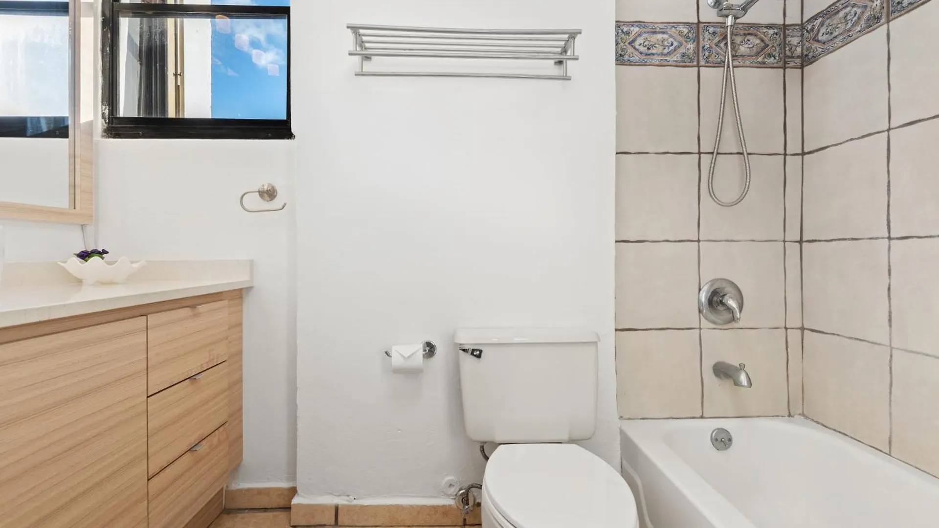 Oceanviews Apartment W Parking Steps To The Sand San Juan 0*,  Puerto Rico
